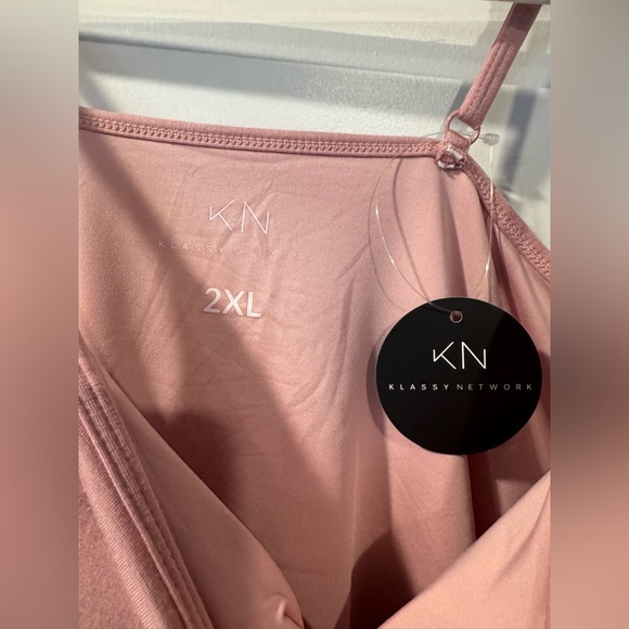 Pink Ribbed Tank Top - Picture 2 of 3